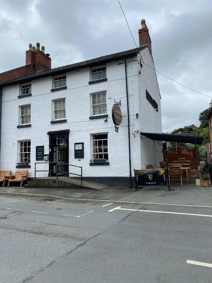 Old New Inn, Llanfyllin المظهر الخارجي الصورة